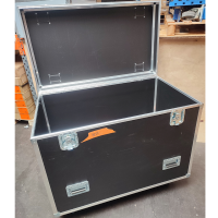 Flight-case - 1200x600xH800 
Malle Classique composite-2