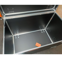 Flight-case - 1200x600xH800 
Malle Classique composite-3