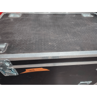 Flight-case - 1200x600xH800 
Malle Classique composite-4