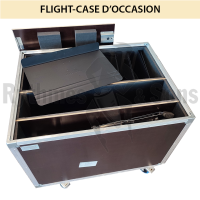 Lot de 20 pupitres RYTHMES & SONS (flight-cases) Voyager #52 + Pupitre de chef VICENZO<sup>®</sup>+ flight-case RYTHMES & SONS
